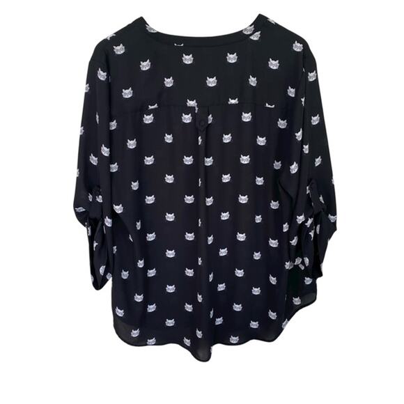 Torrid Harper Black Blouse with Cat Face Print Blouse - Size 2 or 2x - Picture 2 of 6